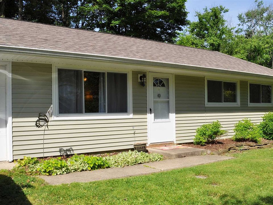 2nd image of 3151 N Kingsley Dr