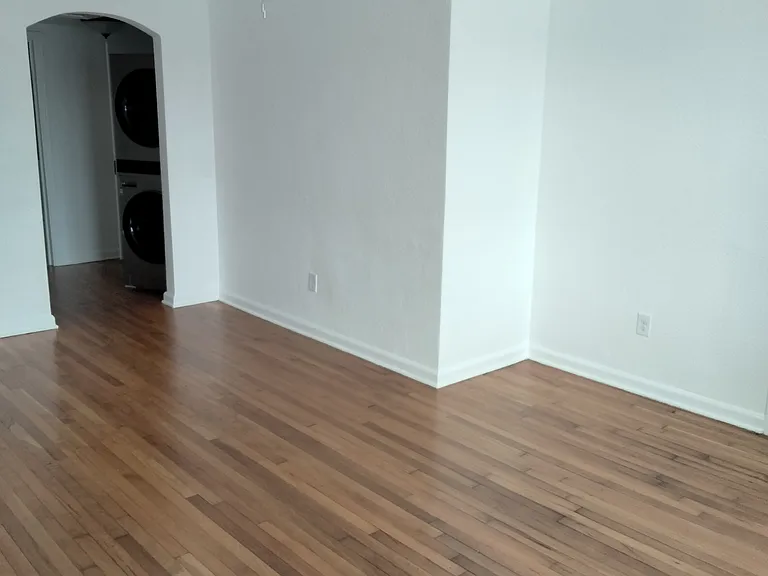 422 Seagate Ave #424 — Photo 8