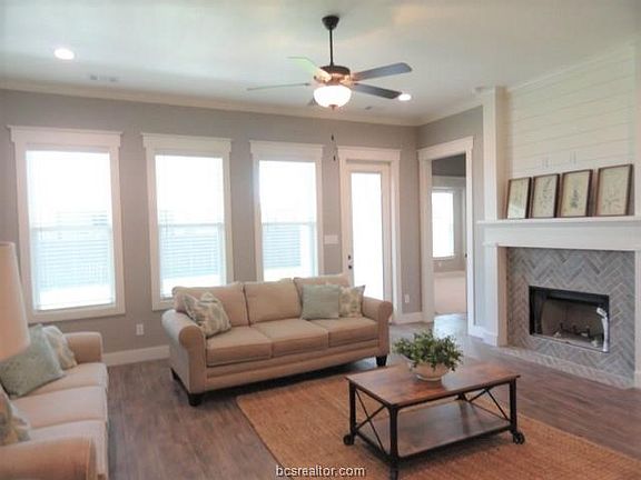3rd image of 4014 High Creek Ct