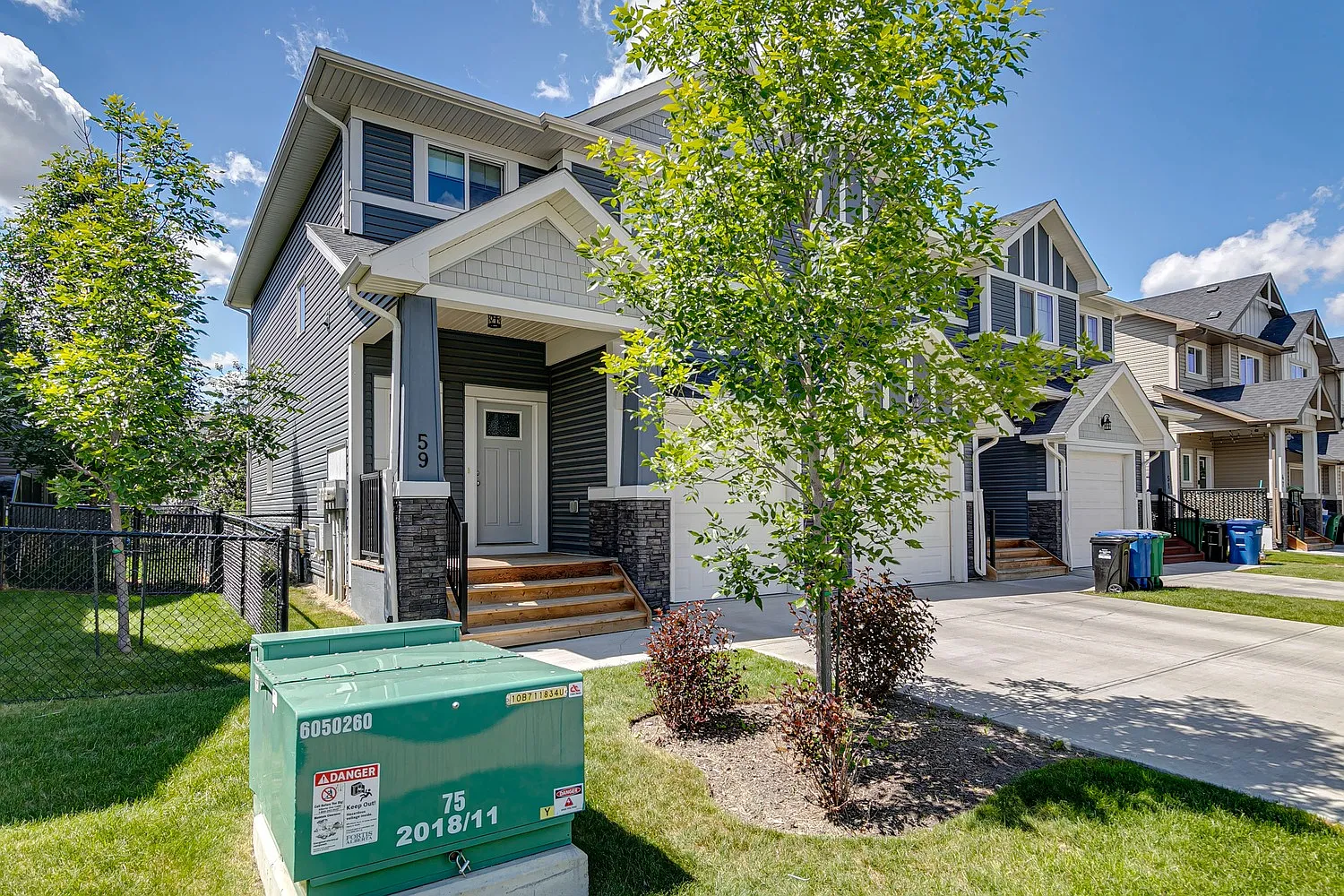 Georgetown, Airdrie — Photo 1