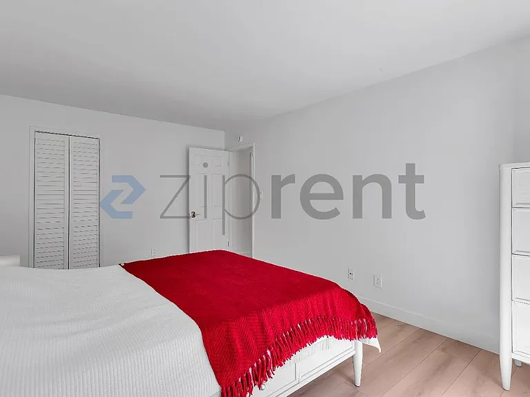 415 Piccadilly Pl #3 — Photo 16