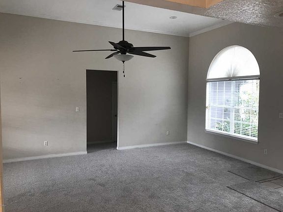 4th image of 2017 Parkview Dr