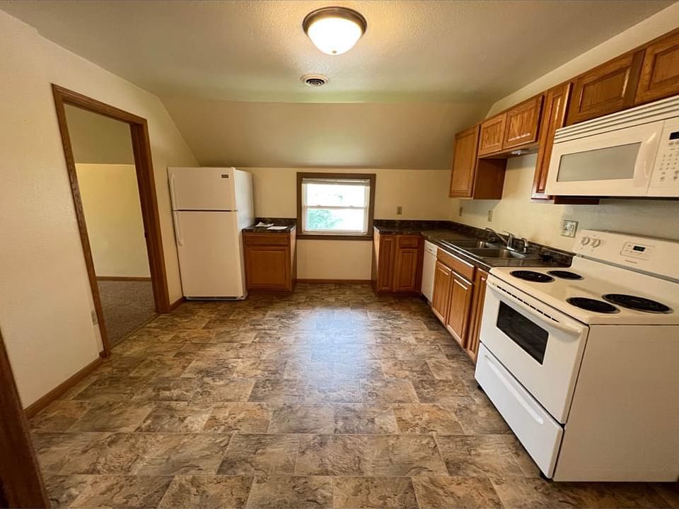 1st image of 1251 Walnut St #2