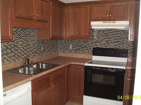 4th image of 155 Darby Woods Ct