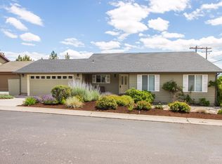 2552 SW 35th Ct, Redmond, OR 97756