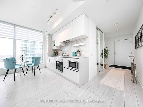 4th image of 898 Portage Pkwy #2902