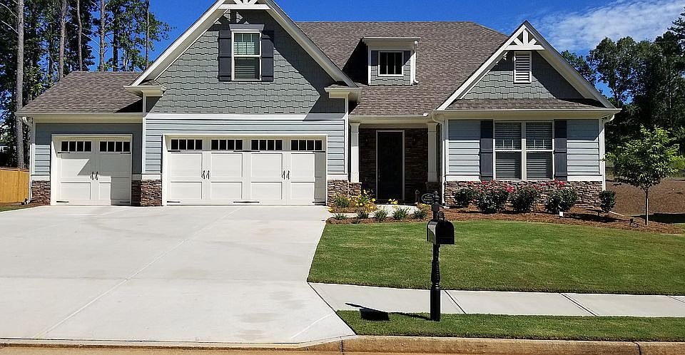 3 Car Garage
