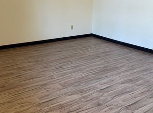 1118 T St APT 6, Sacramento, CA 95811