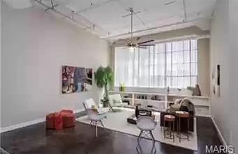 2nd image of 4100 Laclede Ave APT 213
