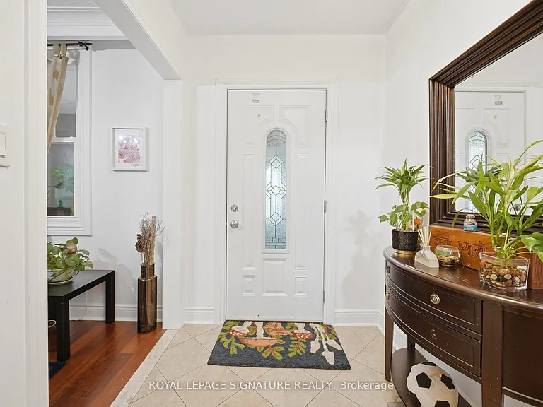 2000 Dufferin St #1 — Photo 7