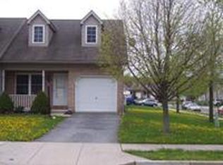 100 Larkspur Dr, Quarryville, PA 17566