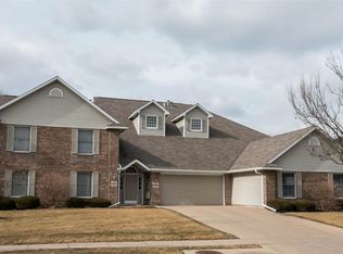 127 Cayman St, Iowa City, IA 52245