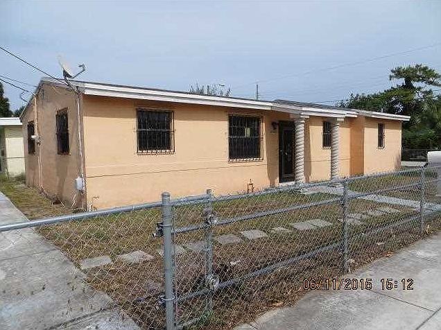 1st image of 15151 NE 15th Ct