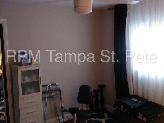 3rd image of 1869 Elaine Dr