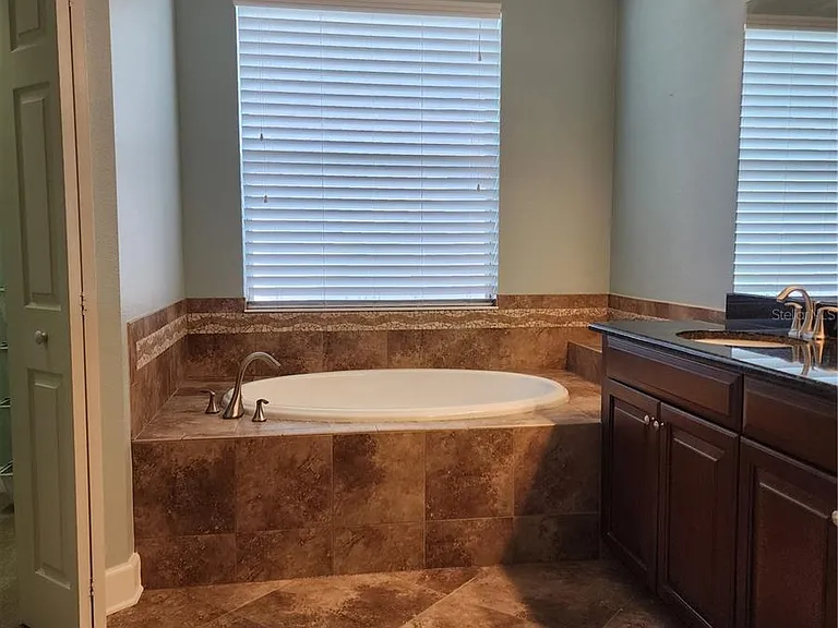 10218 Holland Rd — Photo 12