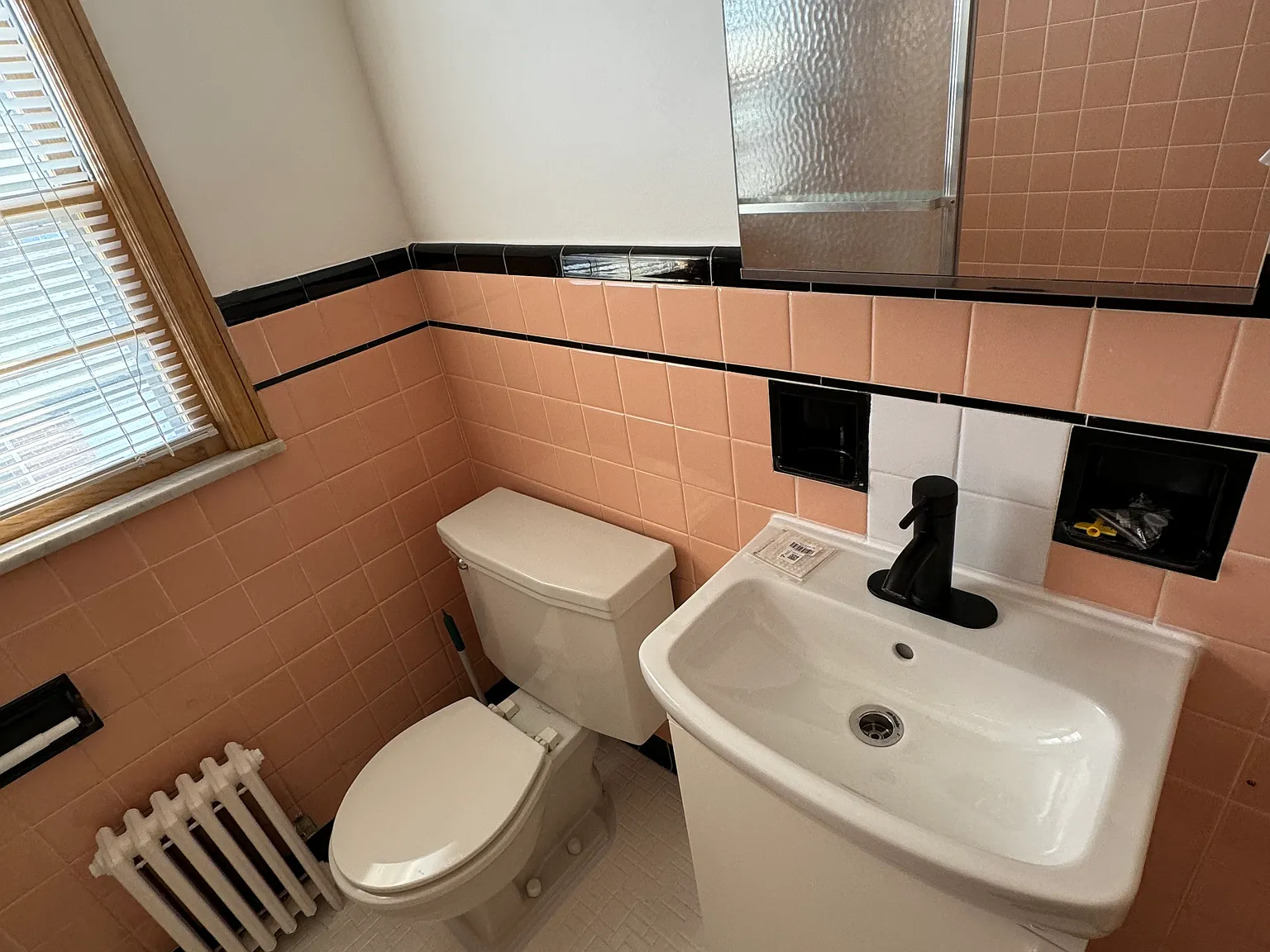 1 bed, 1200 sqft, $2,100 — Photo 3