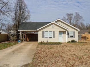 114 Willow Creek Rd, Saltillo, MS 38866