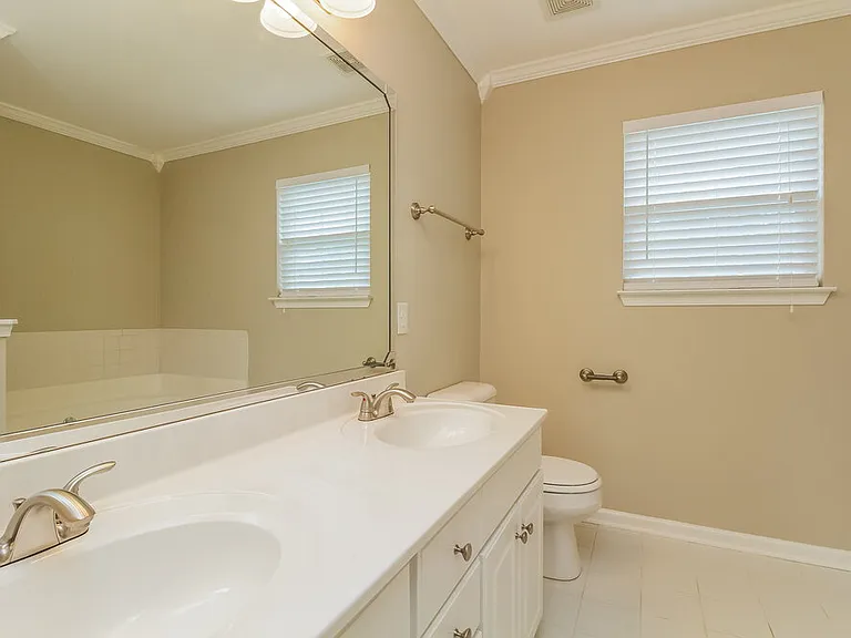 1716 Carlyon Ct — Photo 14