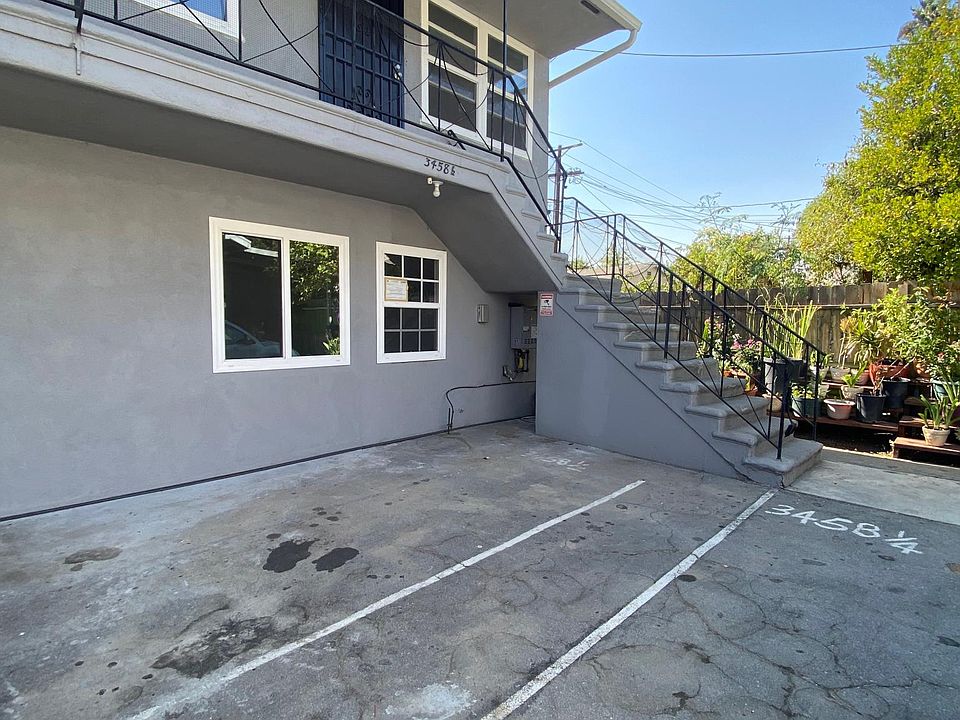 FRONT /PARKING