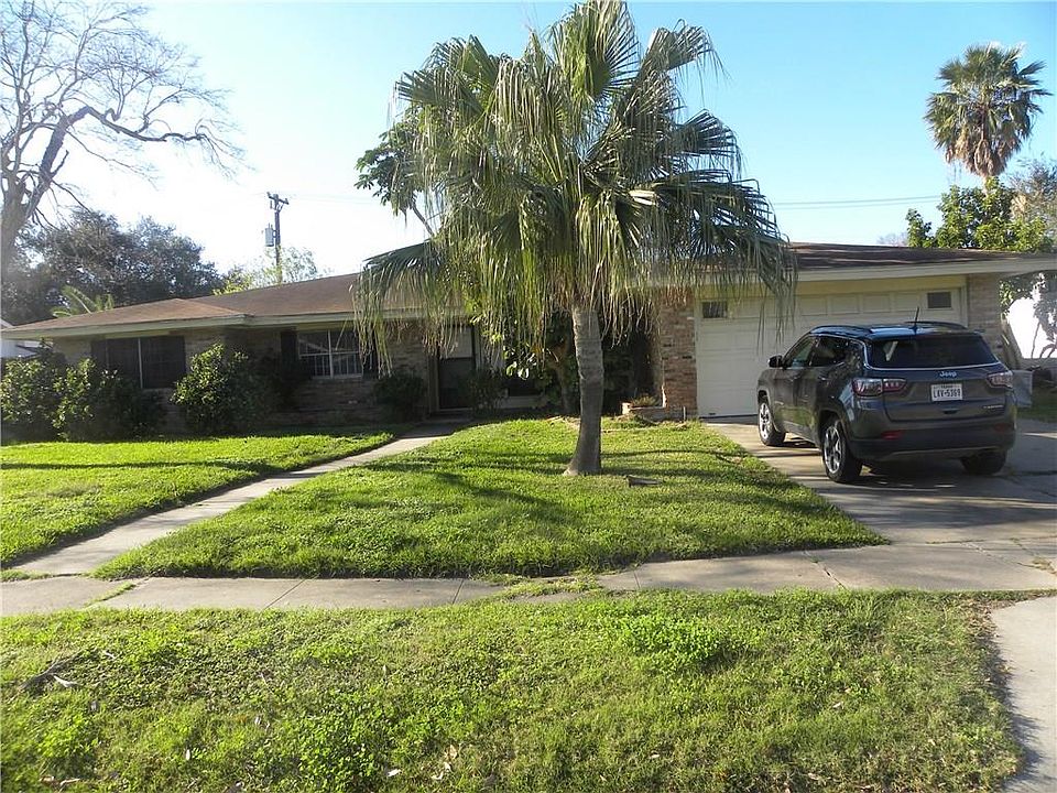 1st image of 438 Poenisch Dr