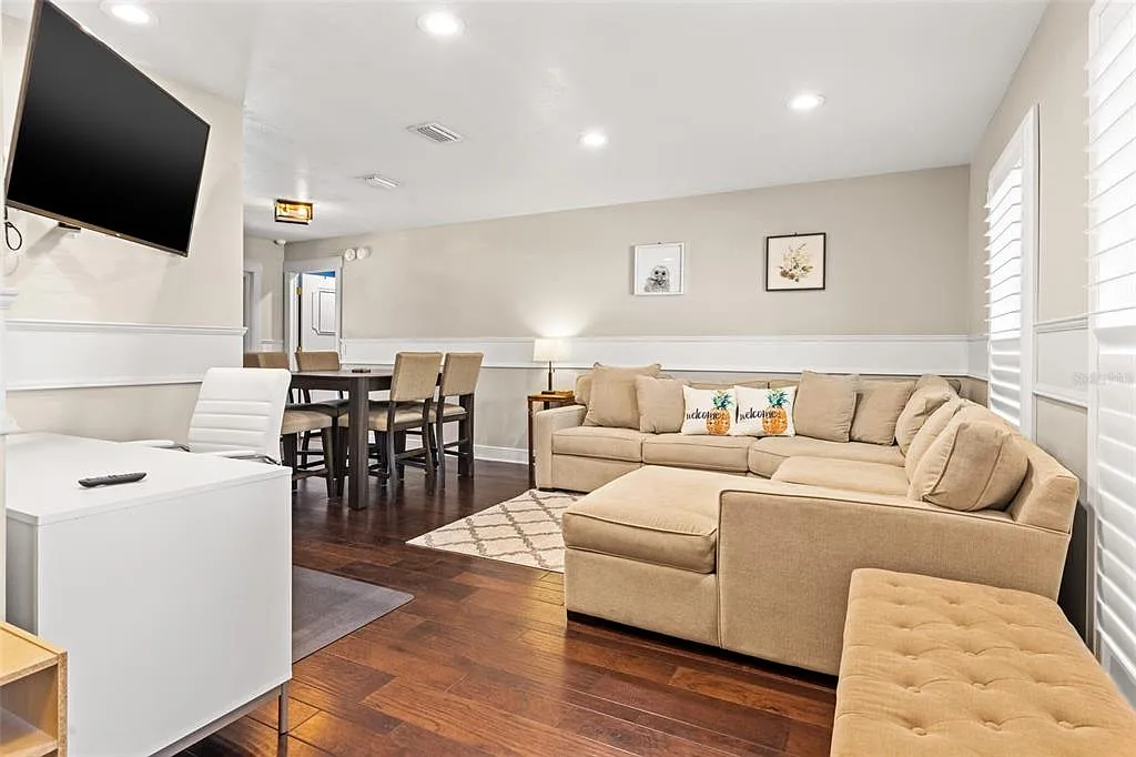 3 bed, 2.0 bath, 1706 sqft, $3,150 — Photo 4