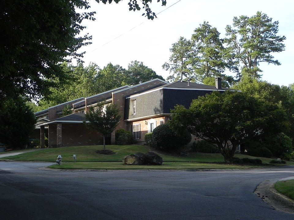 View of this corner Unit D-6 from street