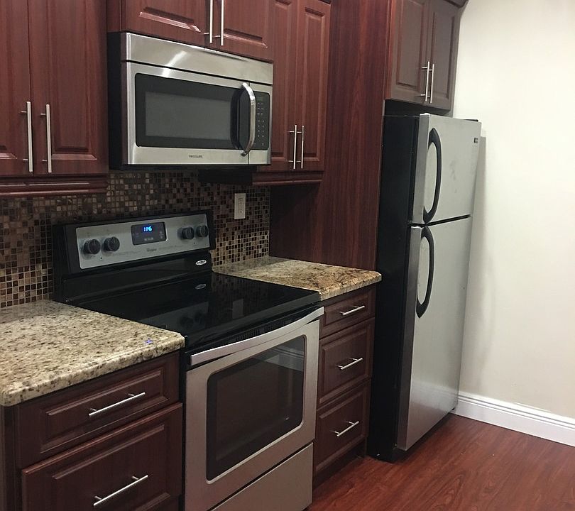 1st image of 110 Antiquera Ave APT 4