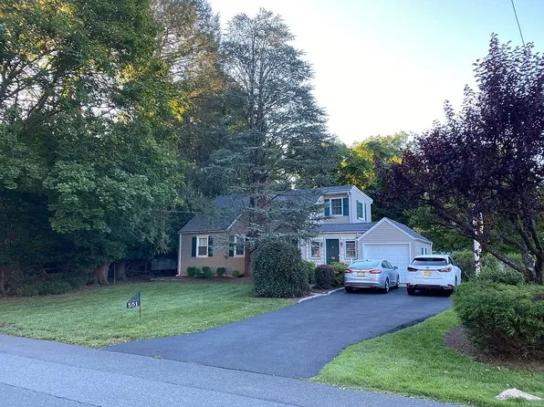 549 Ayres Ave, North Plainfield, NJ 07063
