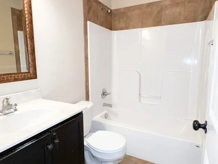 685 Oliver Loop #D — Photo 6
