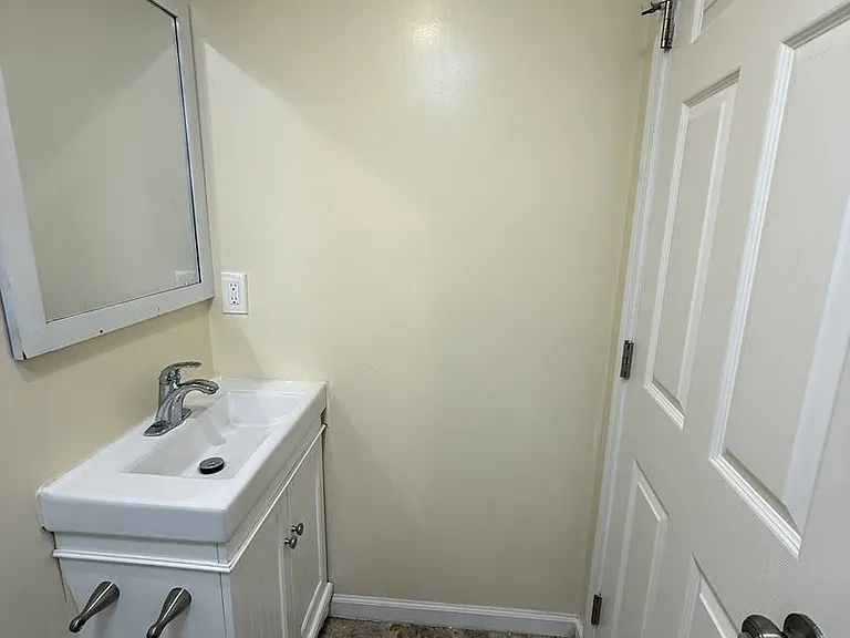 2535 Filbert Street — Photo 24
