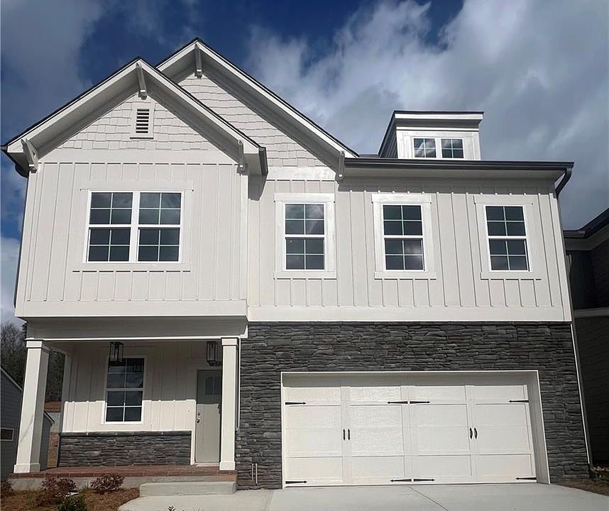 1st image of 273 Lakeside Pl