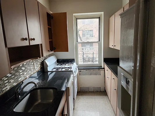 Rented by The Coop Connection LLC | media 30