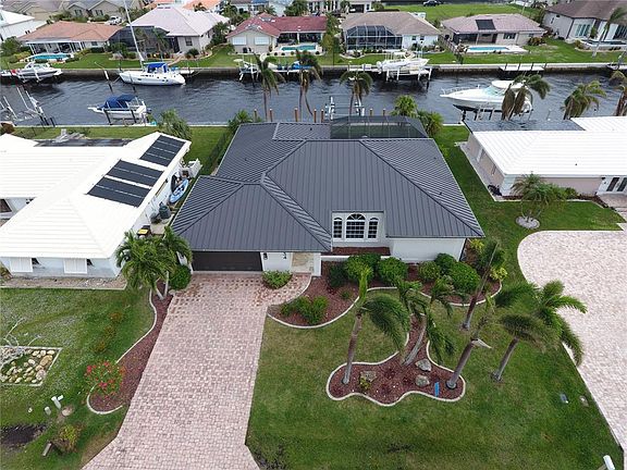 2nd image of 34 Hibiscus Dr