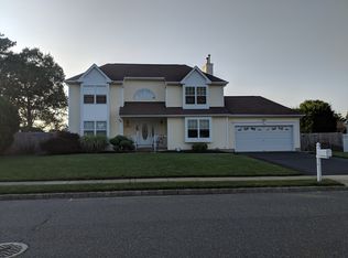 114 Daybreak Ct, Brick, NJ 08724