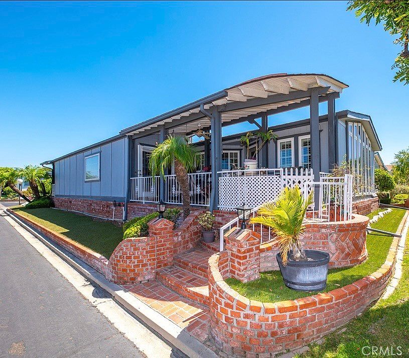 1st image of 1362 Silver Lake Pl