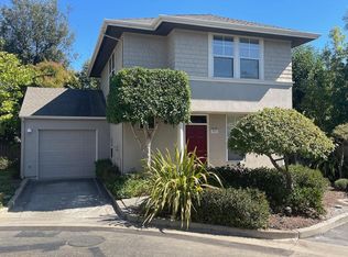 963 Hanover St, Santa Cruz, CA 95062