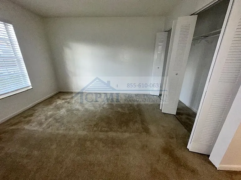 Colonial Village - 7550 Stirling Rd — Photo 41