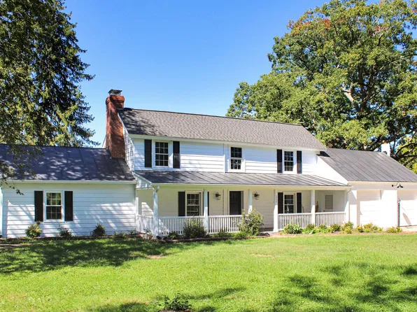 18234 Lovers Ln, Gordonsville, VA 22942