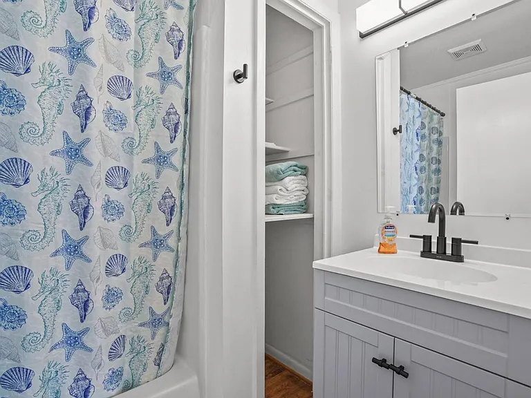 5214 Woody Ln — Photo 12