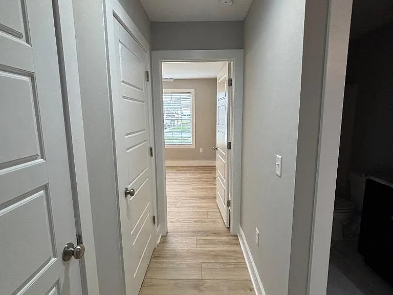 320 Whitley Ln — Photo 17