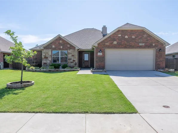 4119 Bridle Path Ln, Sanger, TX 76266