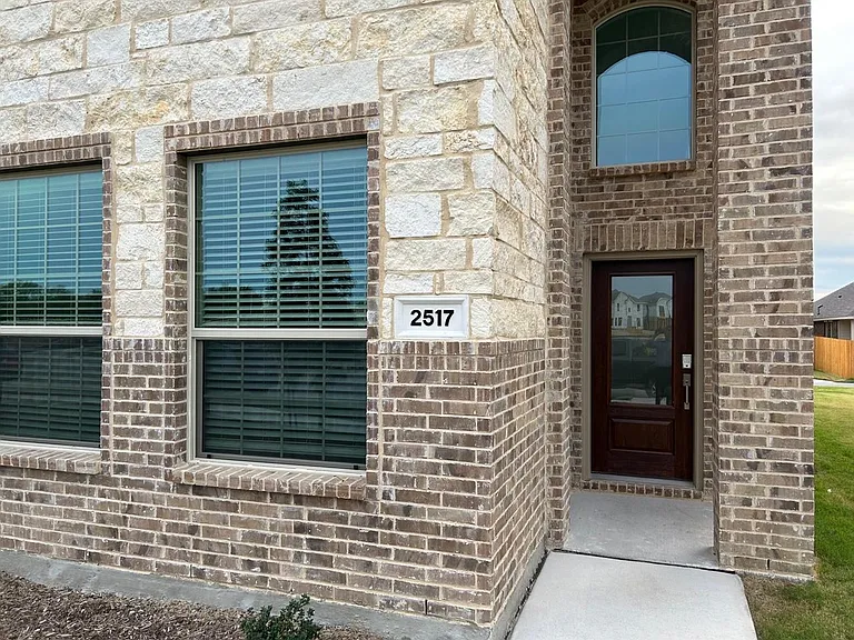 2517 Maplehurst Dr — Photo 33