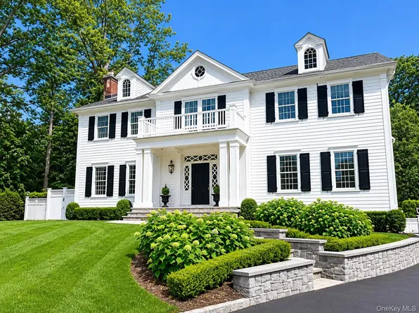 55 Plymouth Road, Manhasset, NY 11030