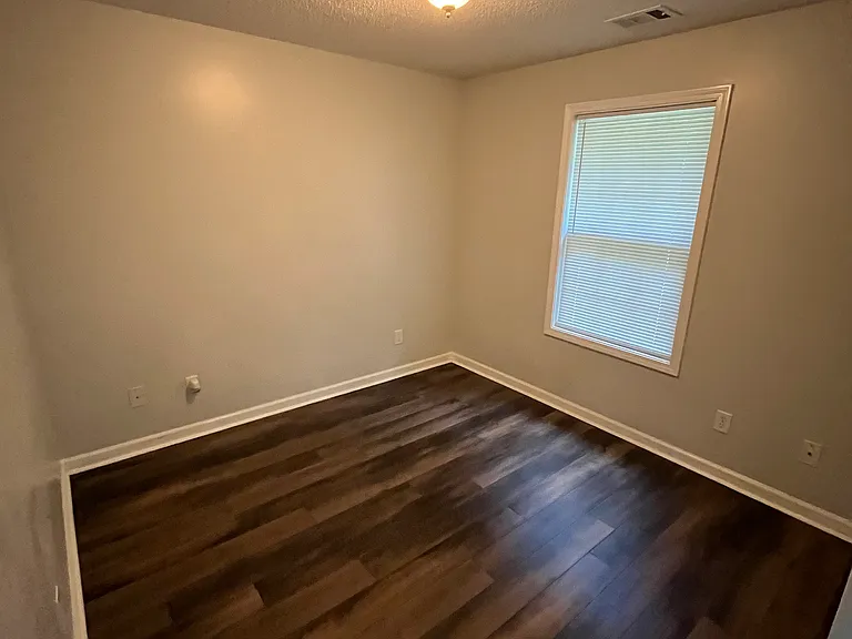 314 Fletcher Ct — Photo 13