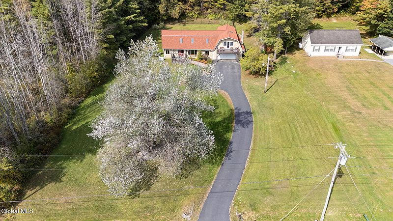 4th image of 265 Waite Road