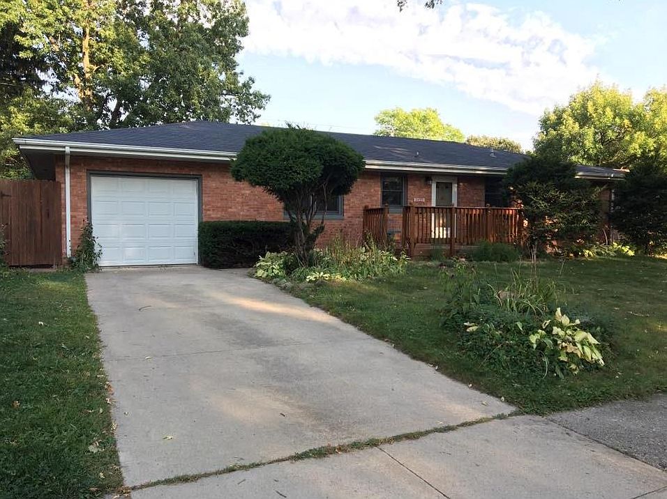 1st image of 1422 Maxwell Ave