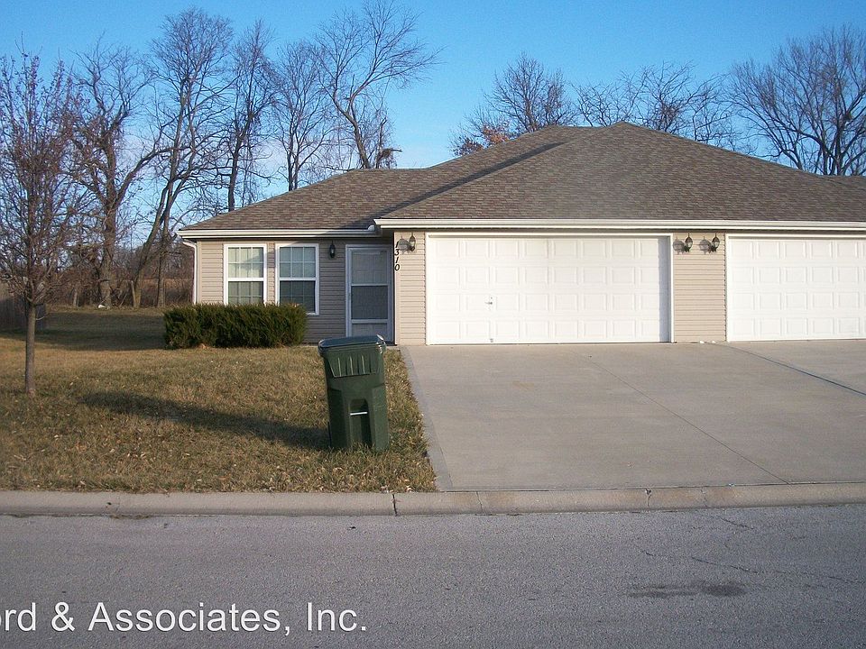 1st image of 1310 NW Willow Dr