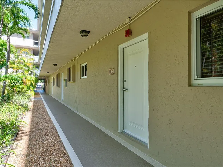 7910 Camino Real #N-105 — Photo 3