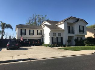 1388 Birch Ave, Clovis, CA 93611