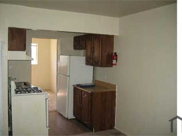 10010 Macarthur Blvd APT 4, Oakland, CA 94605